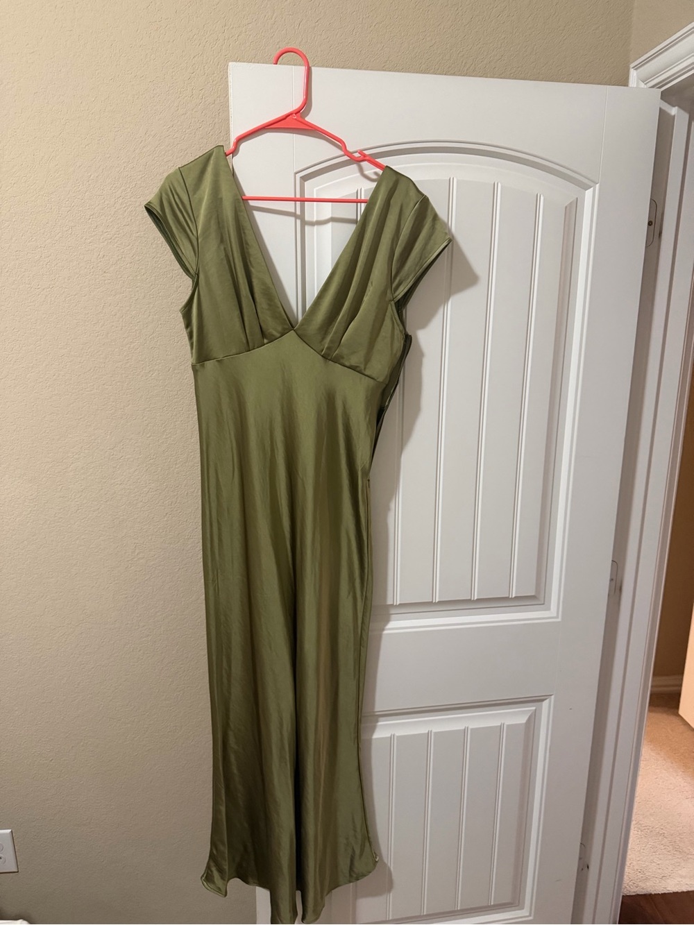 Olive Green Deep V Cap-Sleeve Maxi Dress - Picture 3 of 8
